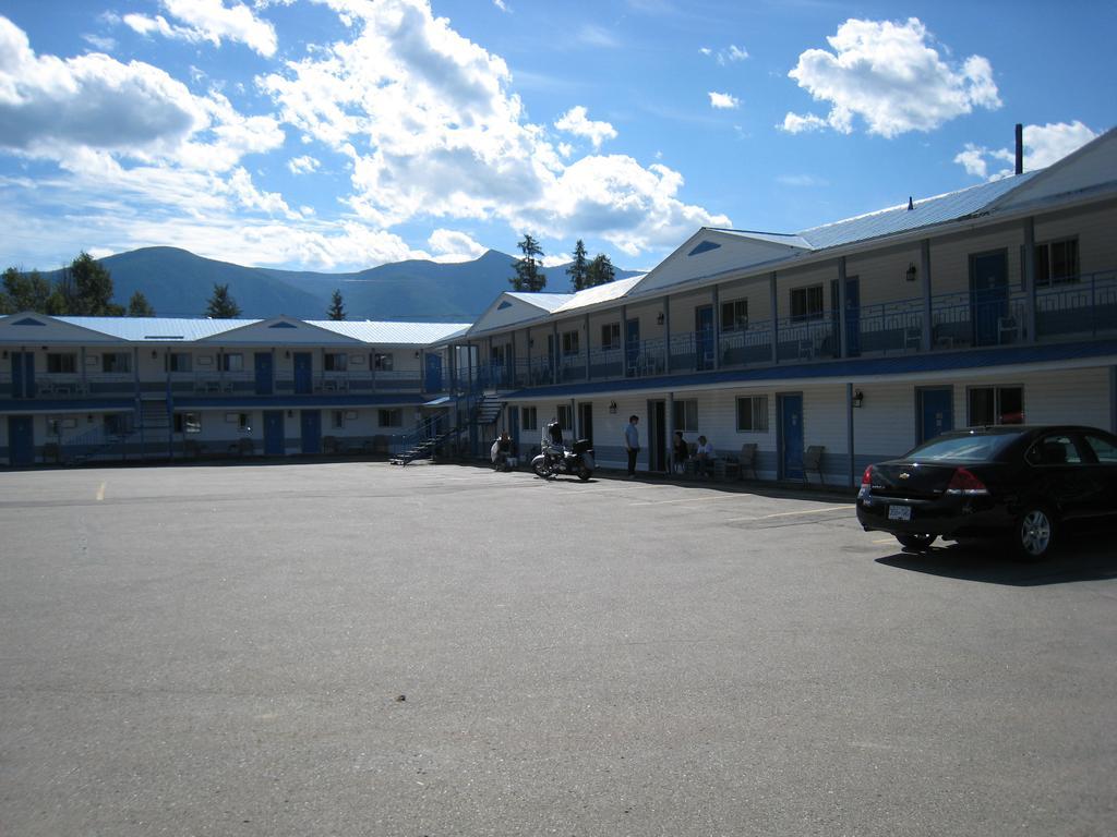 Skimmerhorn Inn Creston Exterior foto